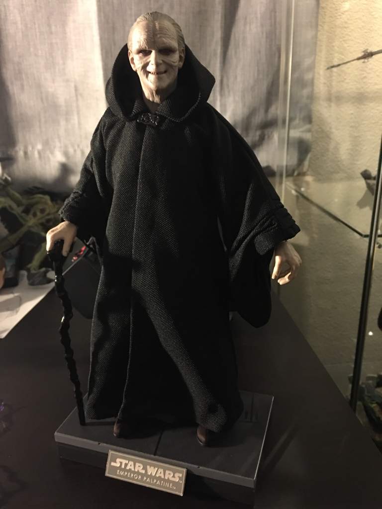 hot toys emperor palpatine deluxe
