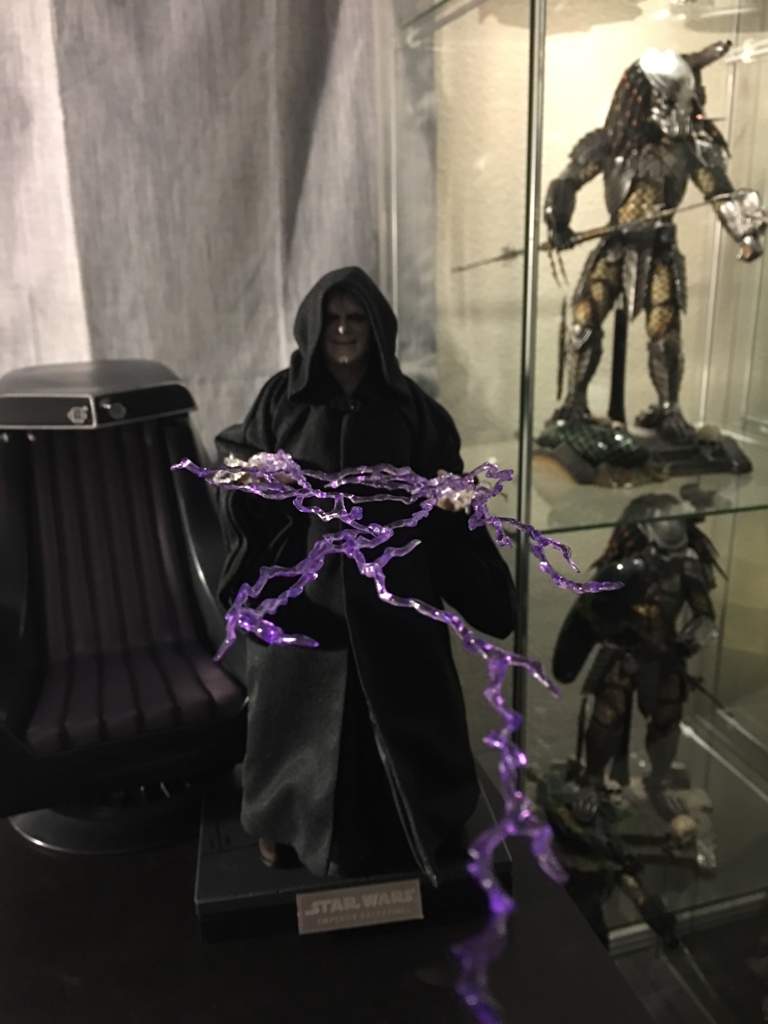 hot toys emperor palpatine deluxe