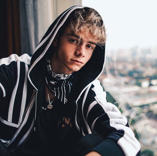 Corbyn Besson | Wiki | Why Don't We Amino