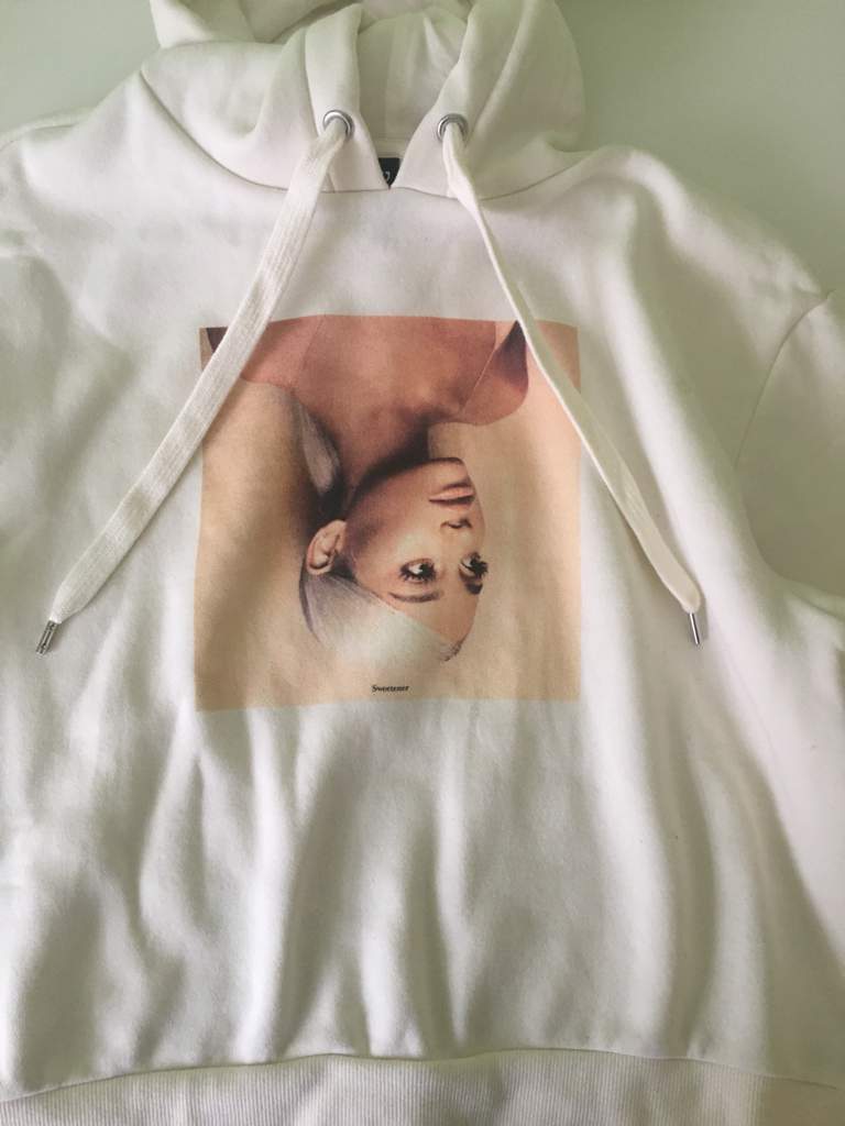 Ariana Grande Hm Merch Review Ariana Grande Amino