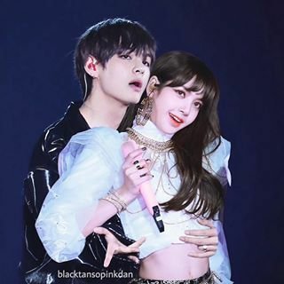 V and Lisa | ARMY's Amino