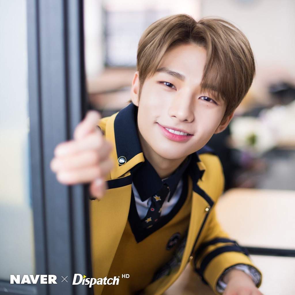 Hwang Hyunjin [Naver x Dispatch] | Stray Kids Amino