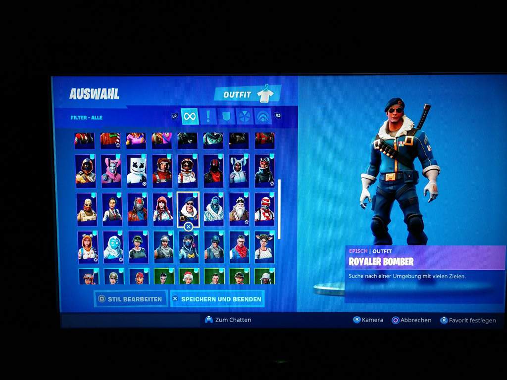 Rate My Locker Fortnite Battle Royale Armory Amino - since everyone voted yes on the poll yesterday here is my updated locker and i just realized how much money i actually invested on fortnite its over 3k rip