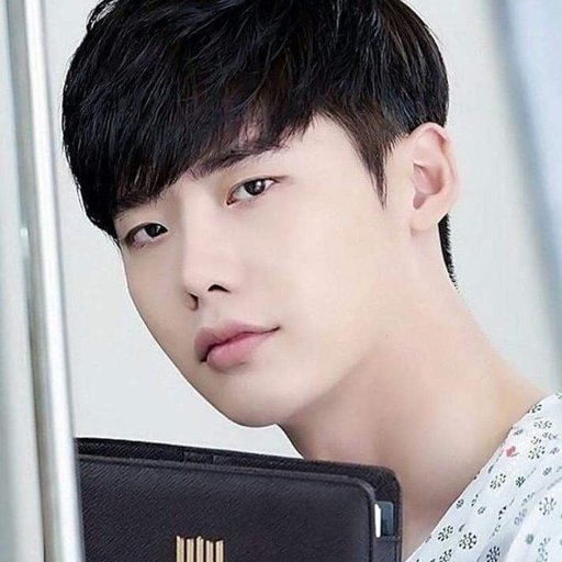 Actualización de Instagram de Lee Jong Suk..