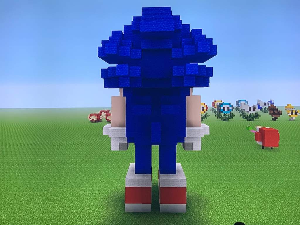Modern Sonic Minecraft Statue Sonic the Hedgehog! Amino