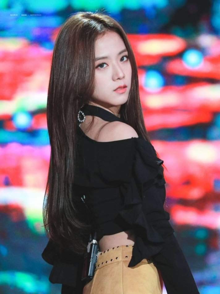 Kim Jisoo | Wiki | 𝒱𝒶𝓂𝓅𝒾𝓇ℯ ℰ𝓂𝓅𝒾𝓇ℯ Amino