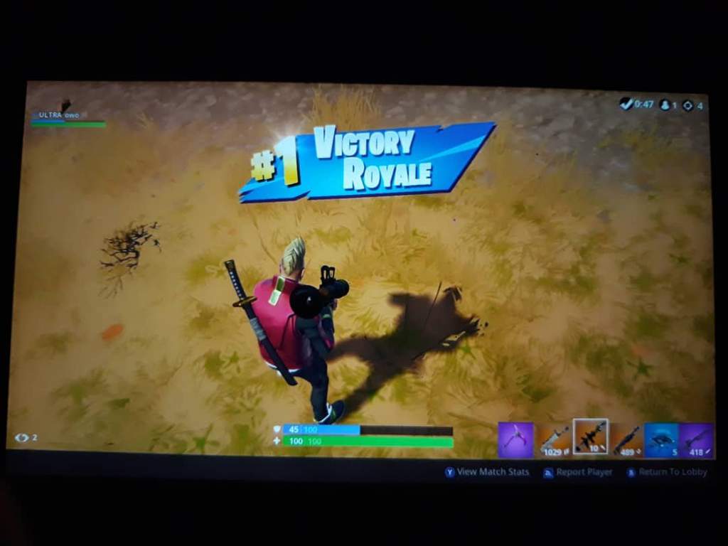 First Win Of Season 8 Fortnite Battle Royale Armory Amino - of all games i win the one where i spent the whole game doing my weekly challenges but hey i ll take the dub