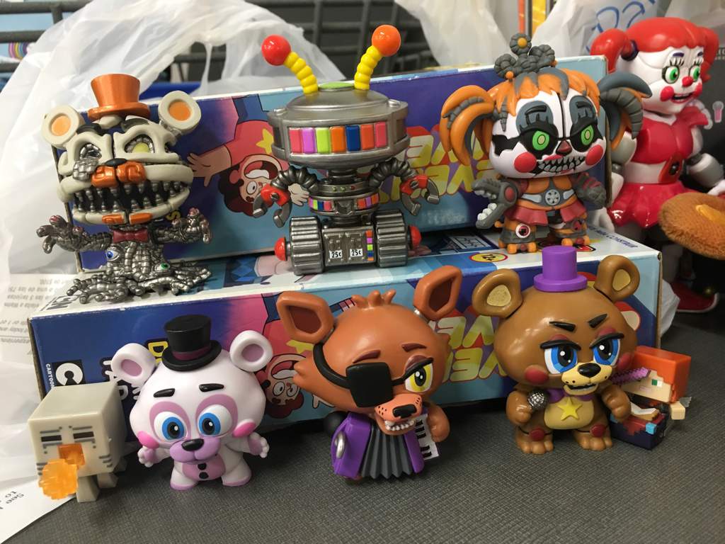 five nights at freddy's pizzeria simulator mystery minis