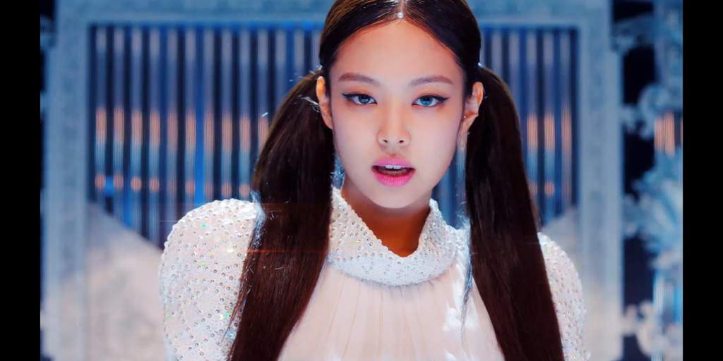 Jennie Queen 👑 | •BLACKPINK• Amino