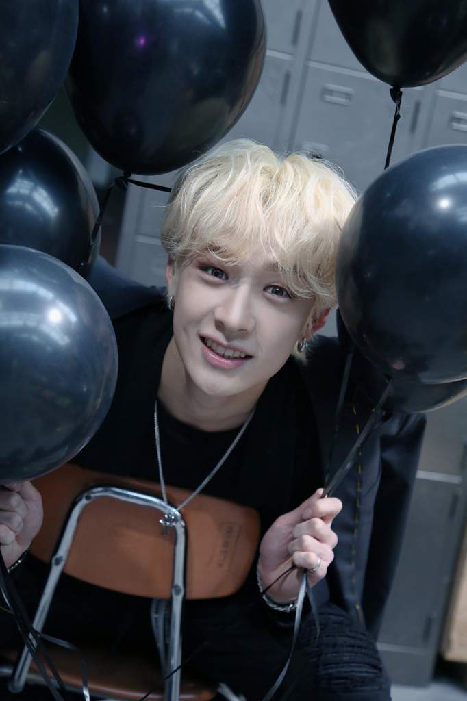 Stray Kids 19 Video Shooting Bts Pictures 190414 Stray Kids Amino