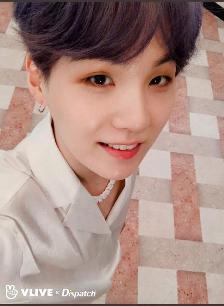 Dispatch uploaded members photos with vlive on their ig account | Jeon ...
