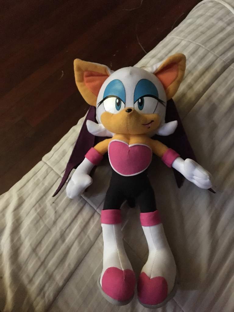 rouge plush