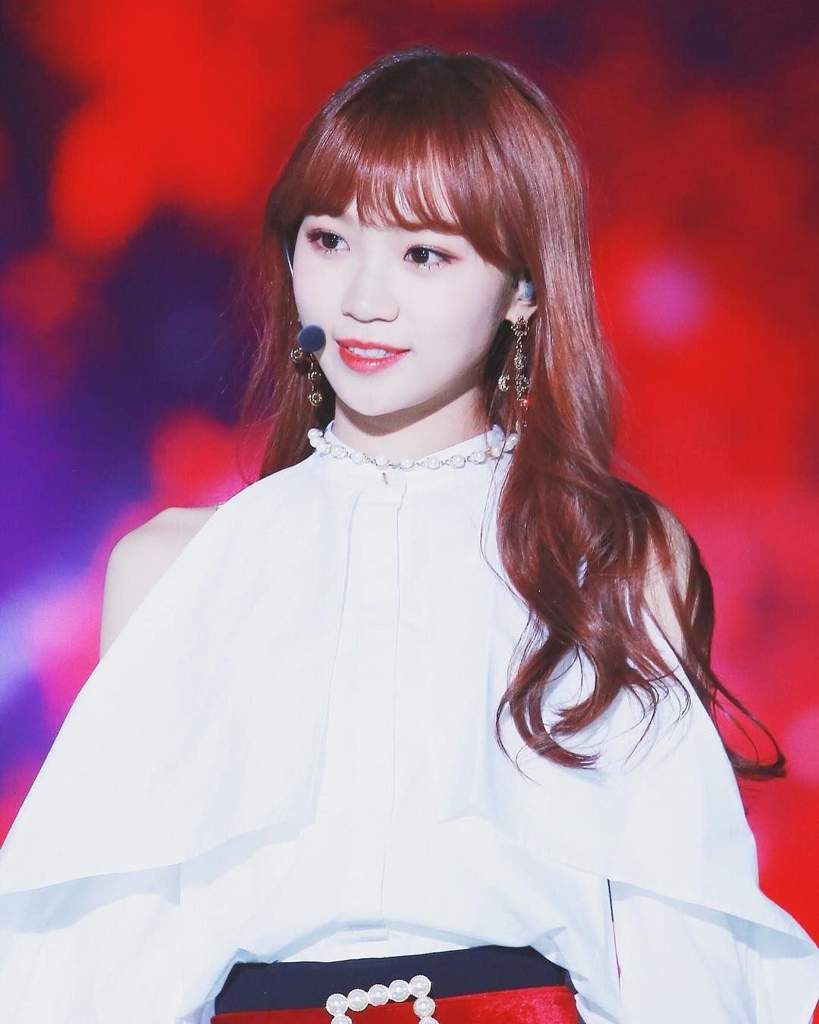 Chaewon | Wiki | •IZONE• Amino