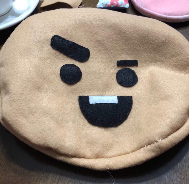 shooky pillow