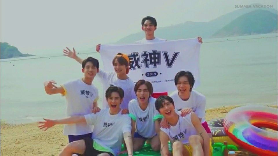 WayV Summer Vacation Kit