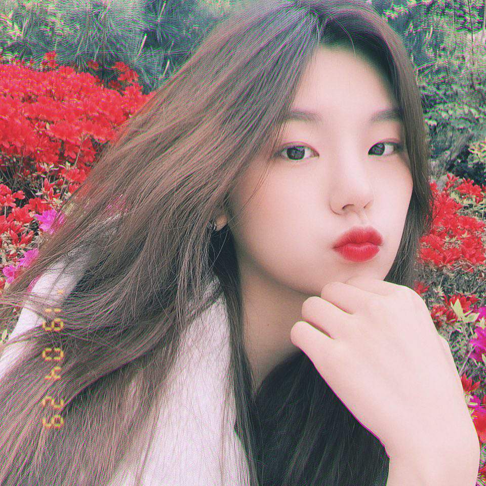 ITZY Instagram update | ITZY (있지) Amino