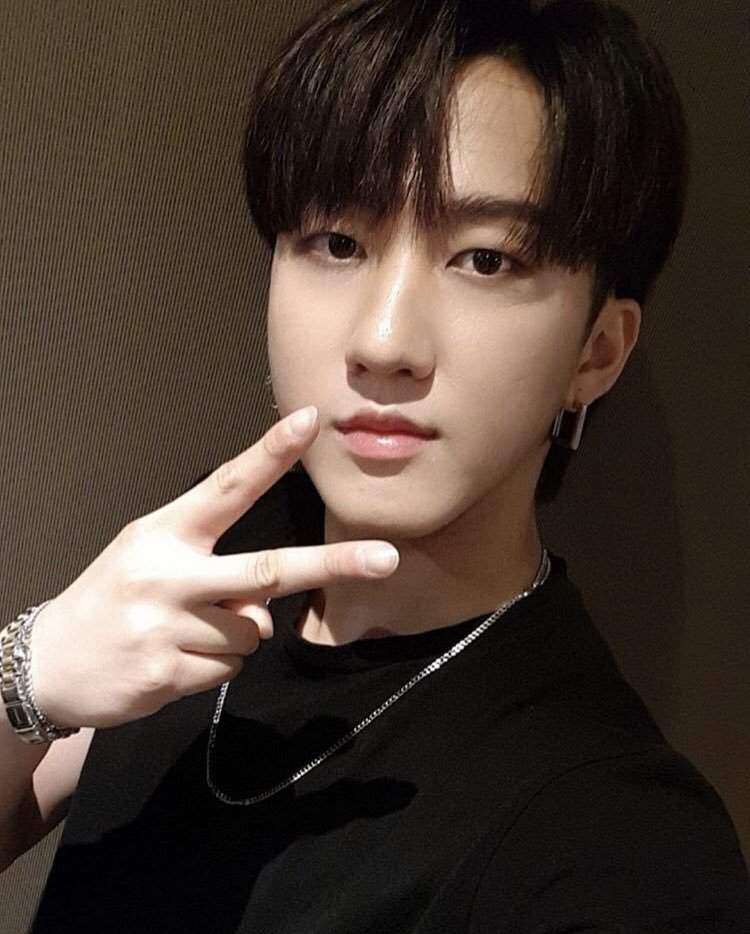 [190504] Changbin Instagram Update | Stray Kids Amino