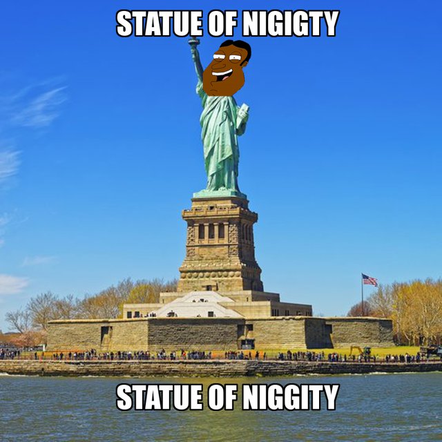 statue of niggity | Dank Memes Amino
