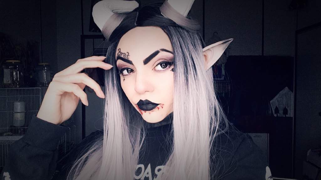 Succubus oc Nikki | Cosplay Amino