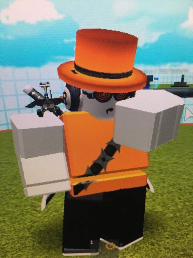 Which Outfit Update Roblox Amino - roblox bighead outfits