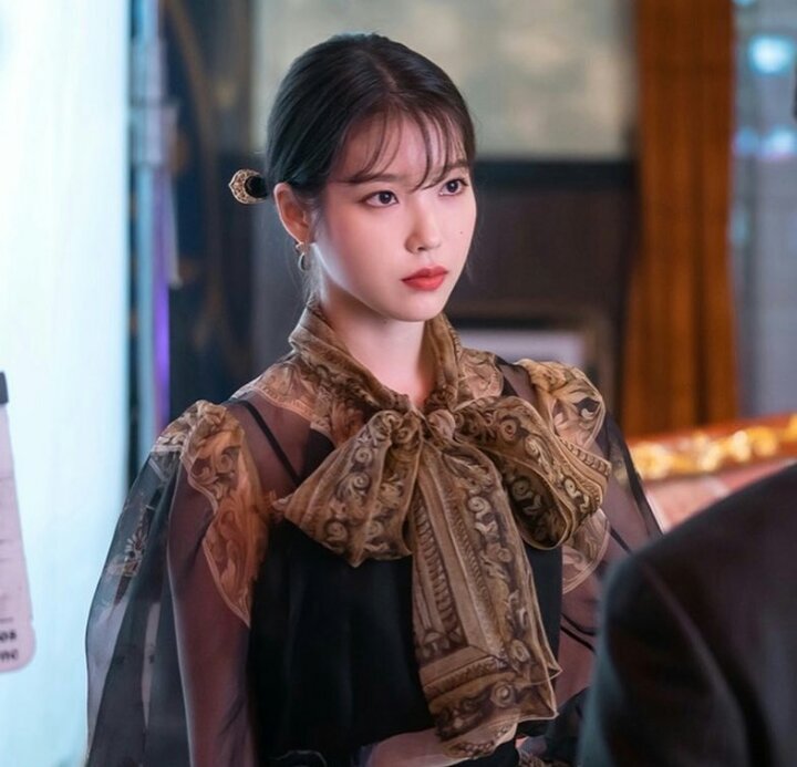 "Hotel Del Luna" New Still Cuts | IU (Lee Ji Eun 아이유) Amino