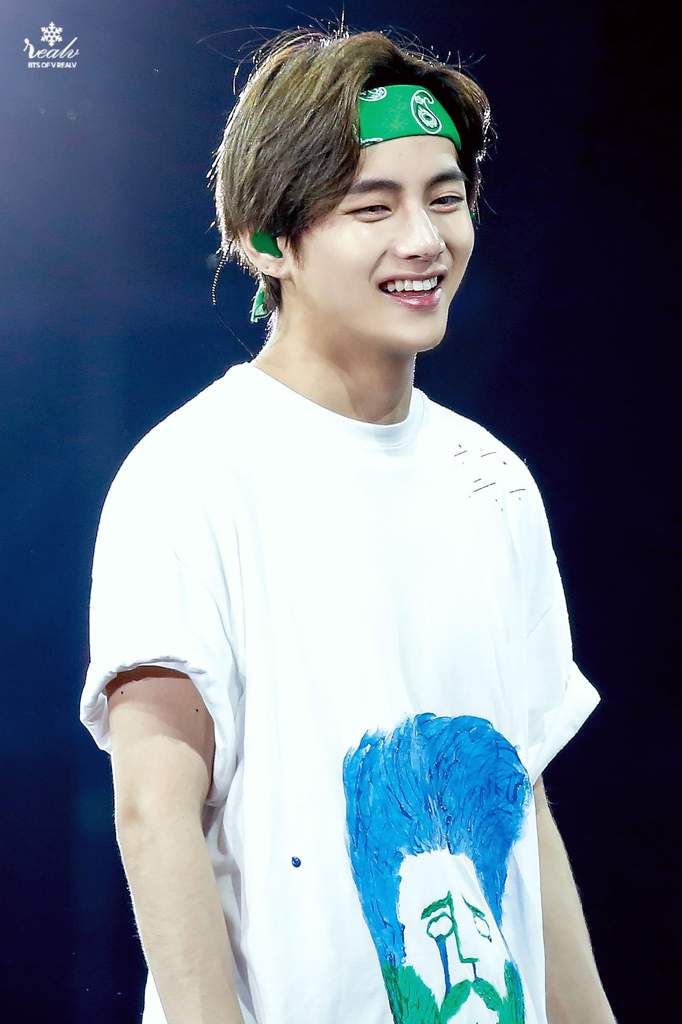 Taehyung At BTS 5th Muster in Busan | Kim Taehyung Amino