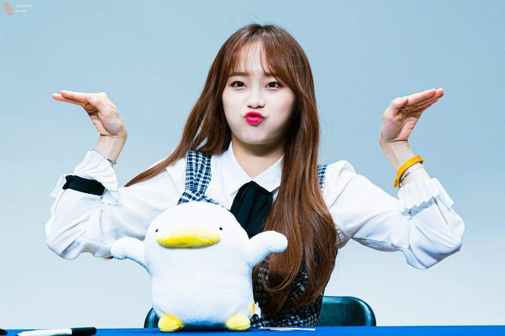 Unit News - Fansign solo da Chuu! 