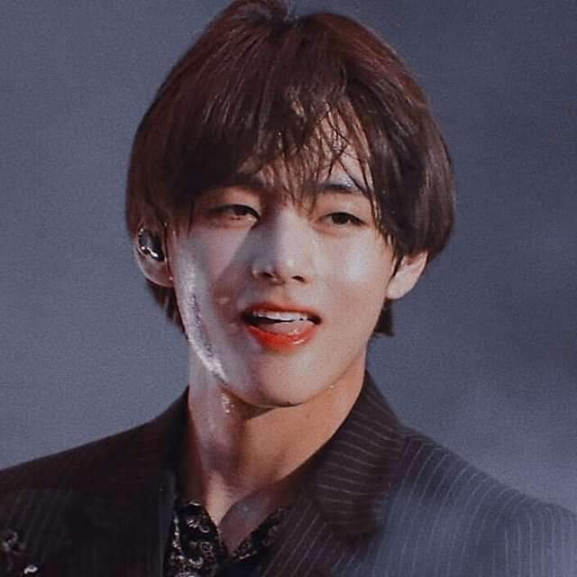 Kim Taehyung | Wiki | Idol Tinder Amino