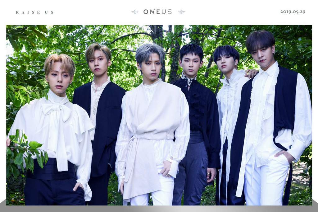 Oneus участники подписанные на фото