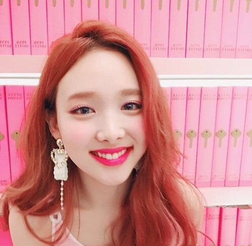 Nayeon Pink Aesthetic 💕💕💕 Twice 트와이스ㅤ Amino