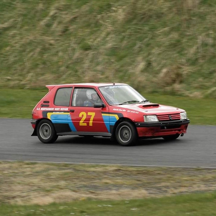 Peugeot 205 ралли