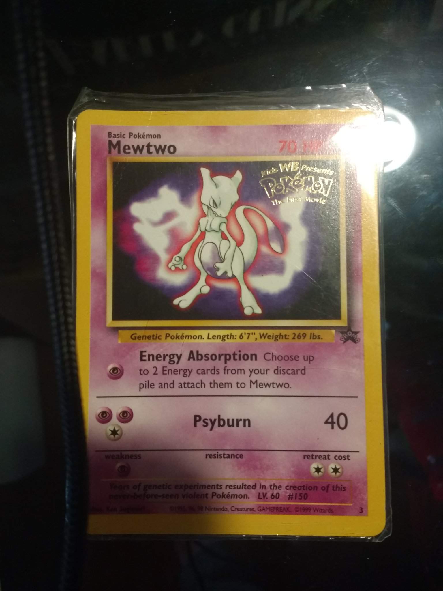 I have this old Mewtwo pokemon card | Pokémon Amino