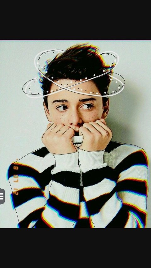 Noah Schnapp Wiki Stranger Things Amino Br Amino 3843