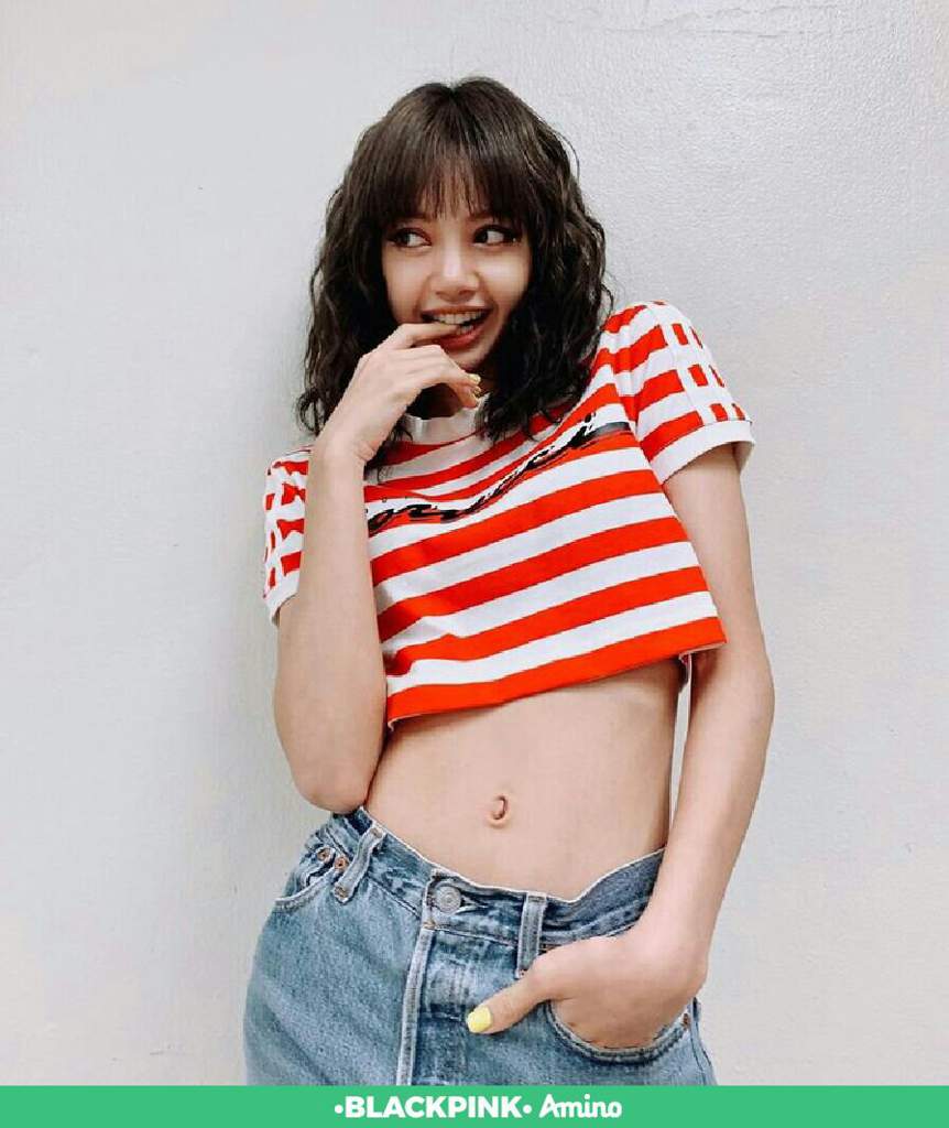 Lisa Sexy😉 •blackpink• Amino