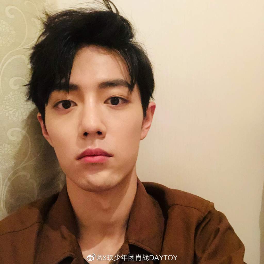 Xiao Zhan New Weibo Pics | CPOP 音乐 Amino