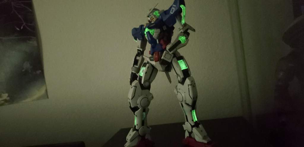 glow in the dark gunpla