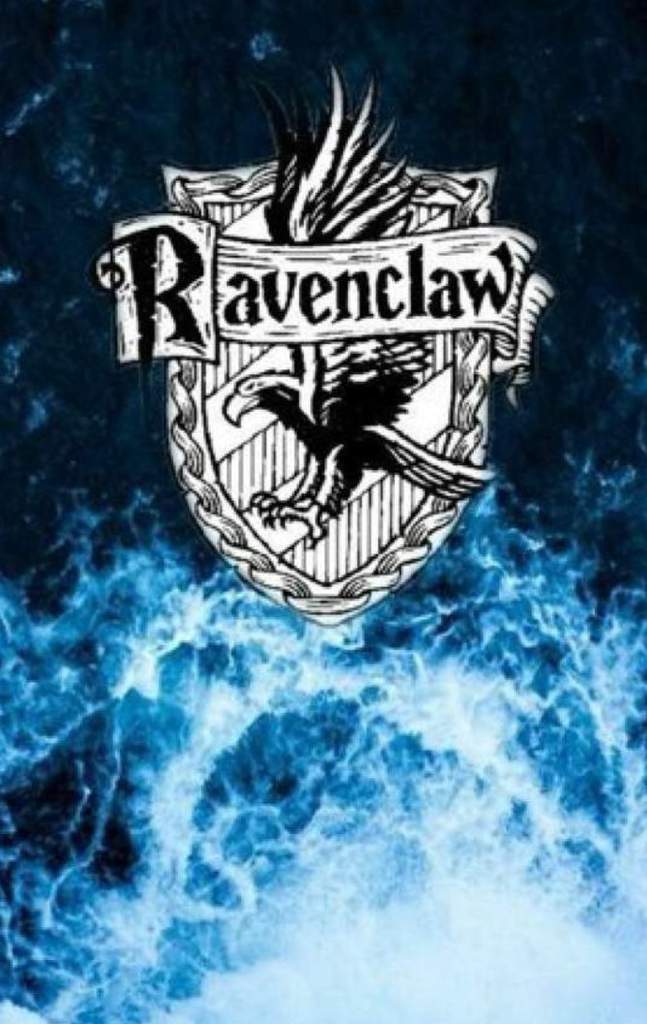 Когтевран-[IMG=IXN]
  Когтевран (англ. Ravenclaw) — один из факультетов школы колдовства Хогвартс, который основала Кандида К