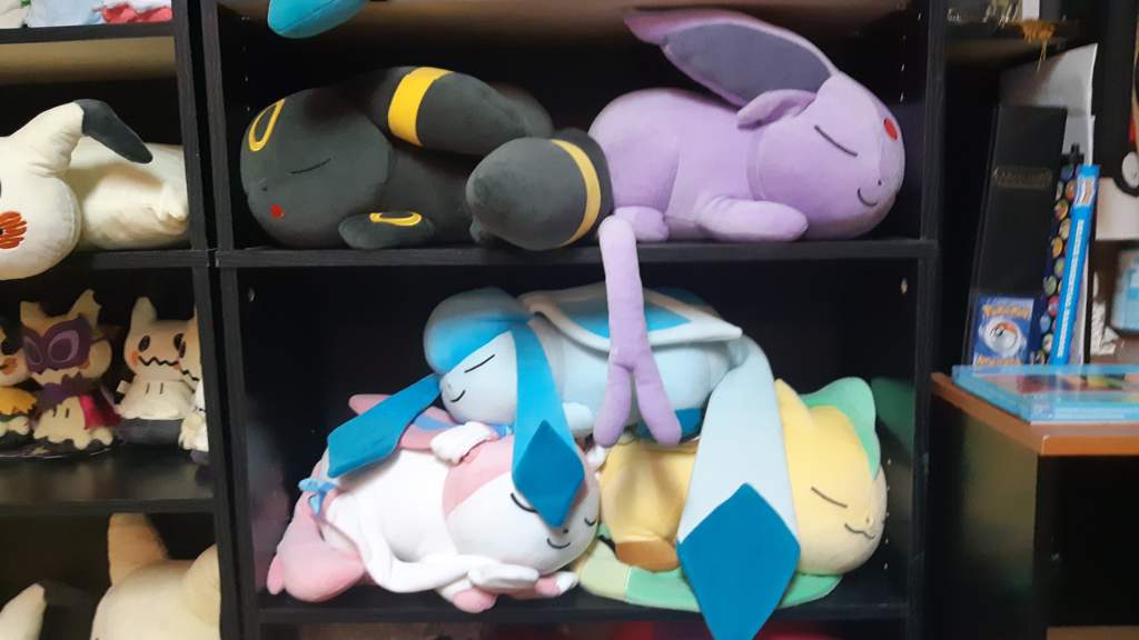 sleeping eeveelutions plush