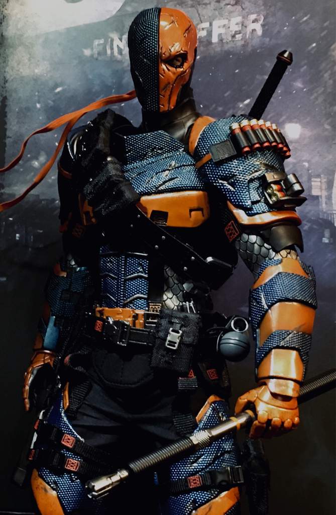 batman deathstroke statue