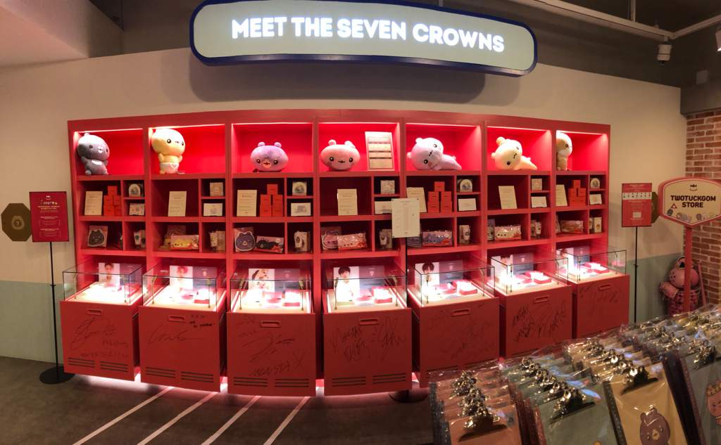 Twotuckgom Store In Gangnam Seoul Monbebe Amino