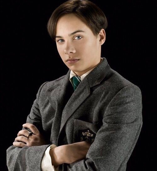 Tom Elvis Jedusor Wiki Harry Potter {french} Amino