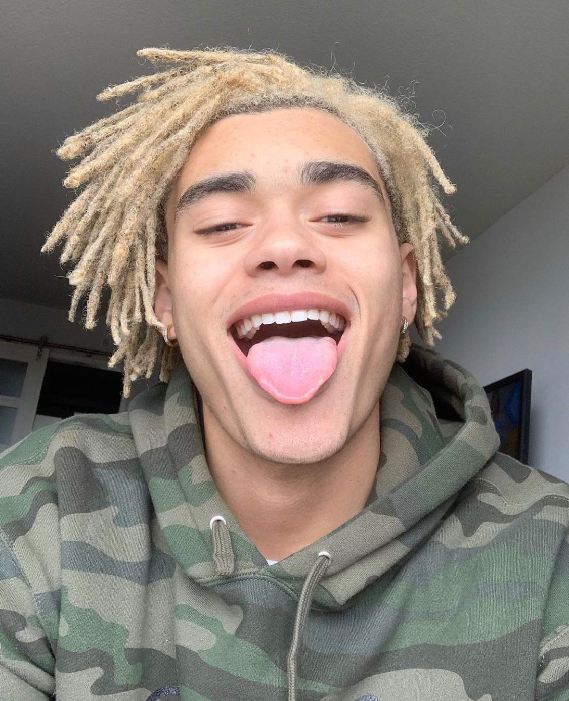 Zion Kuwonu | Wiki | PRETTYMUCH🐝 Amino