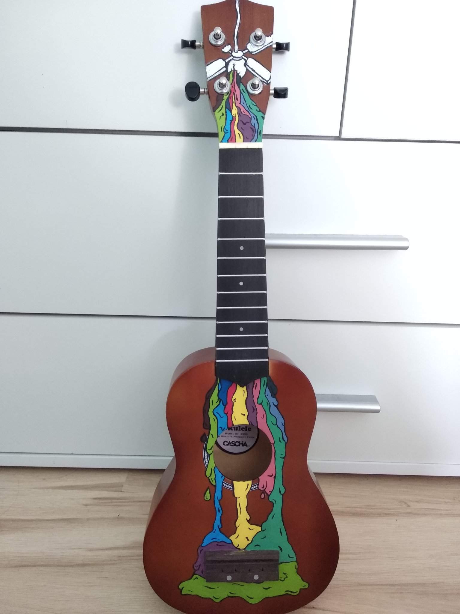 So, I painted my ukulele | Clique Amino