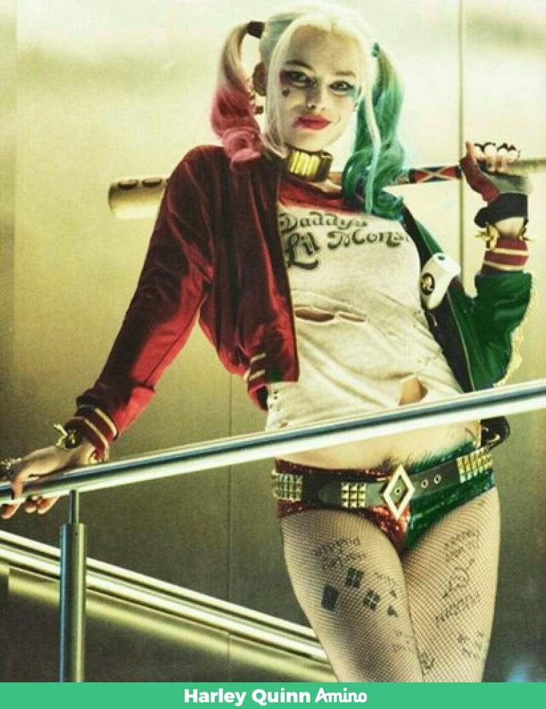 My mom | Harley Quinn Amino