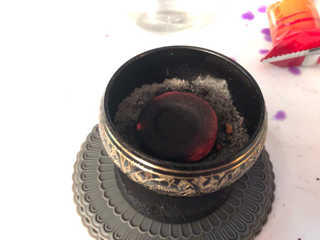 How To Burn Loose Incense Wiki Witches’ Sanctuary Amino