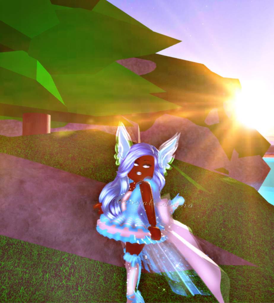 👁👄👁 me make edit | ⛲🌸Royale High🌸⛲(Roblox) Amino