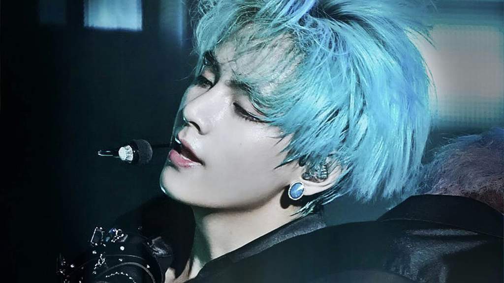 BTS Kim taehyung in blue ARMY's Amino