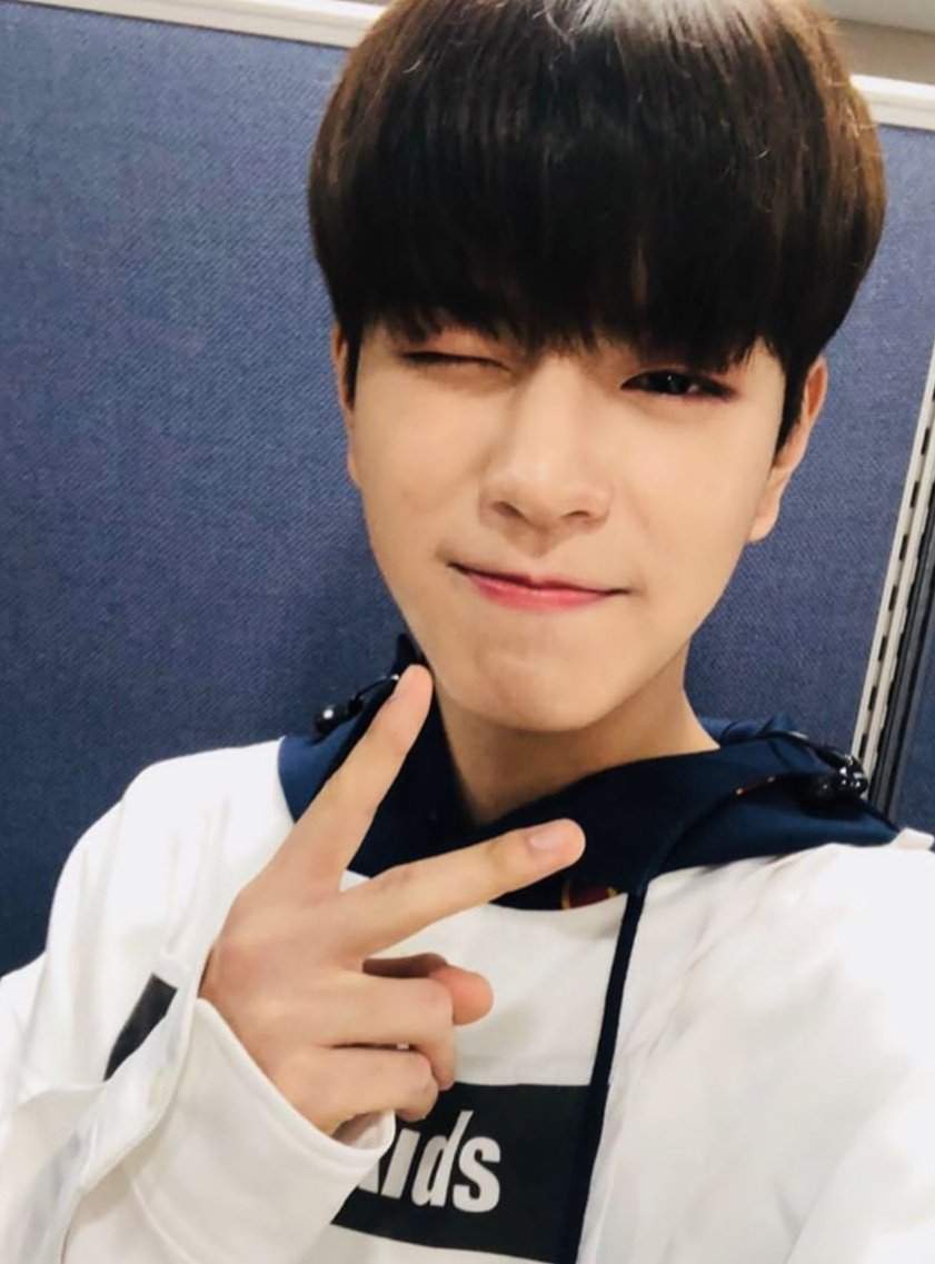 Happy birthday seungmin | Stray Kids Amino