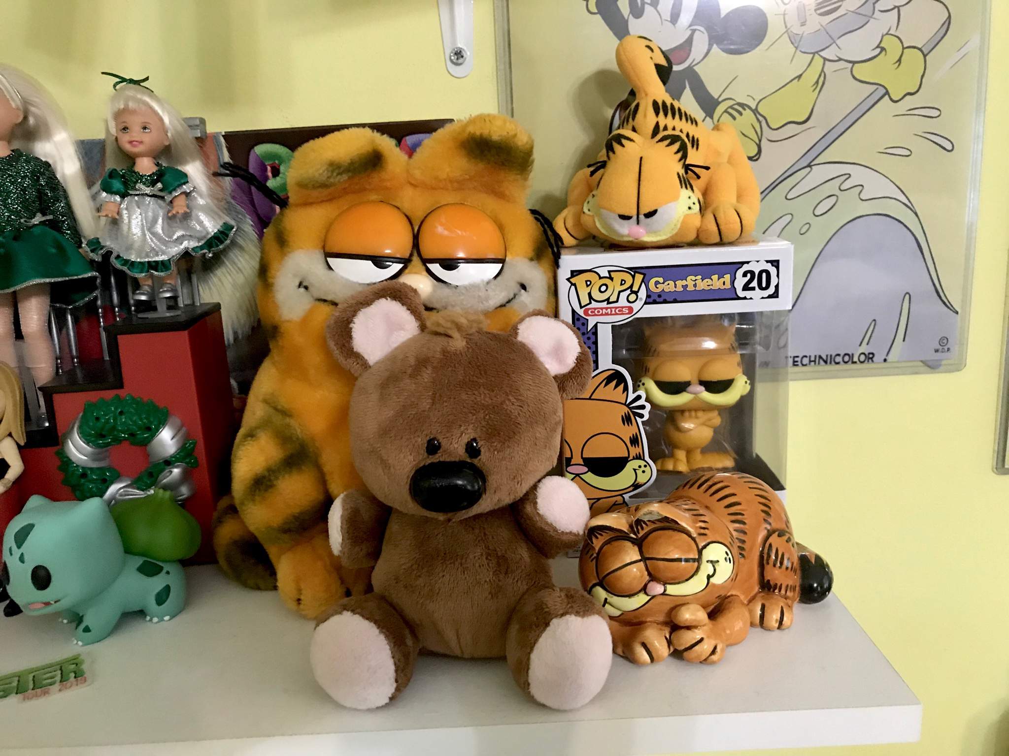 Mini Garfield Shrine | Garfield Amino Amino