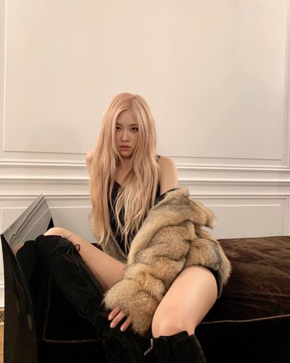 Rose On Instagram Sittin In Saint Laurent Blackpink 블랙핑크 Amino